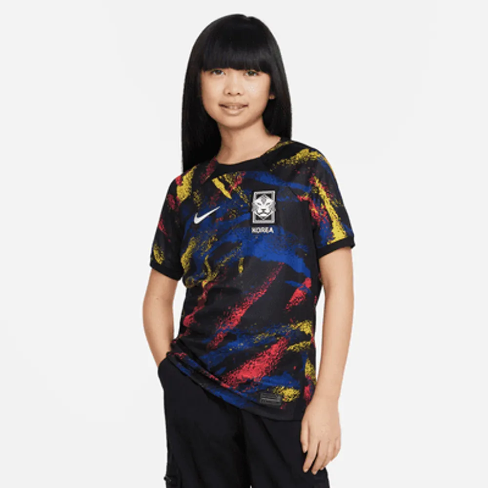 Brazil 2022/23 Stadium Home Older Kids' Nike Dri-FIT Football Shirt