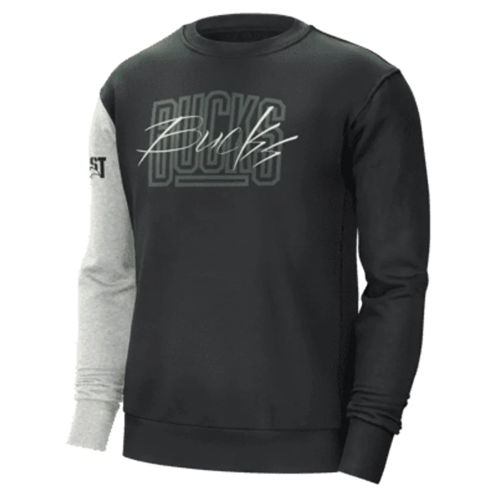Milwaukee Bucks Men's Nike NBA T-Shirt.