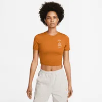 Nike Sportswear Essential Women's Slim Crop T-Shirt. Nike.com