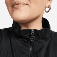 Nike Sportswear Essential Women's Woven Jacket (Plus Size). Nike.com