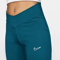 Nike Sportswear Team Women's Mid-Rise Leggings. Nike.com