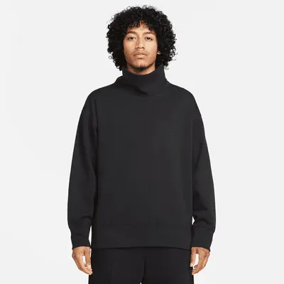 Nike Sportswear Tech Fleece Reimagined Men's Oversized Turtleneck Sweatshirt. Nike.com