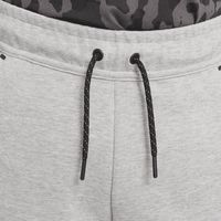 Short Nike Sportswear Tech Fleece pour Garçon plus âgé. FR