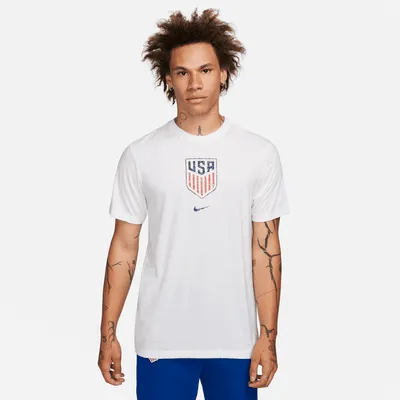 U.S. Retro Crest Men's Nike Soccer T-Shirt. Nike.com