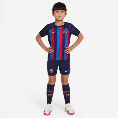 FC Barcelona 2022/23 Home Little Kids' Soccer Kit. Nike.com