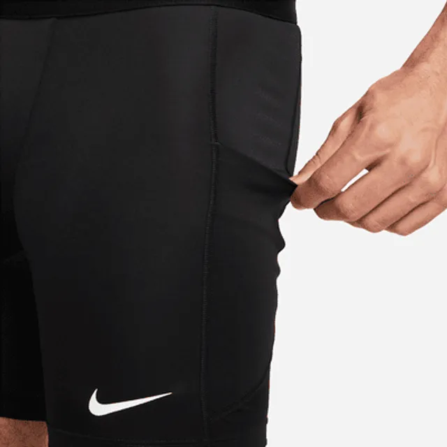 Nike Dry Men's Dri-FIT Fleece Fitness Shorts. UK