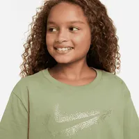 Nike Sportswear Big Kids' (Girls') T-Shirt. Nike.com