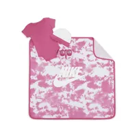 Nike Wash Pack 4-Piece Blanket Box Set Baby Set. Nike.com