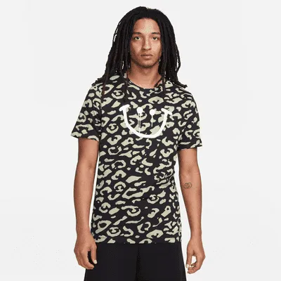 Nike Sportswear Men's T-Shirt. Nike.com