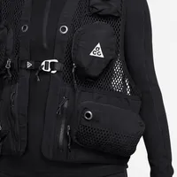 Nike ACG Buttles Vest. Nike.com