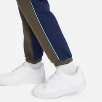 Nike Sportswear Amplify Toddler Joggers. Nike.com