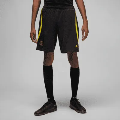 Paris Saint-Germain Strike Men's Jordan Dri-FIT Knit Soccer Shorts. Nike.com