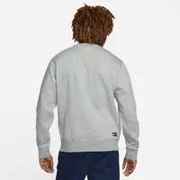 England Club Fleece Men's Sweatshirt. Nike.com