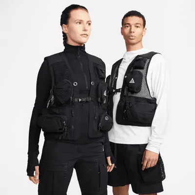 Nike ACG Buttles Vest. Nike.com