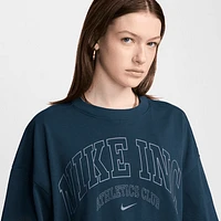 Nike Sportswear Essential Women's Oversized T-Shirt. Nike.com