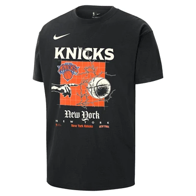 New York Knicks Courtside Men's Nike NBA Max90 T-Shirt. Nike.com