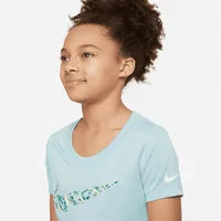 Nike Dri-FIT Big Kids' (Girls') Training T-Shirt. Nike.com