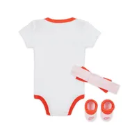 Nike XO Swoosh Vday 3-Piece Bodysuit Box Set Baby Set. Nike.com