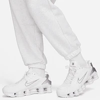 Nike Sportswear Club Fleece Women's Oversized Mid-Rise Sweatpants. Nike.com