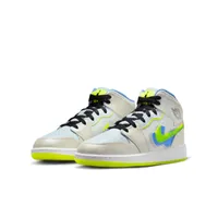 Air Jordan 1 Mid SE Big Kids' Shoes. Nike.com