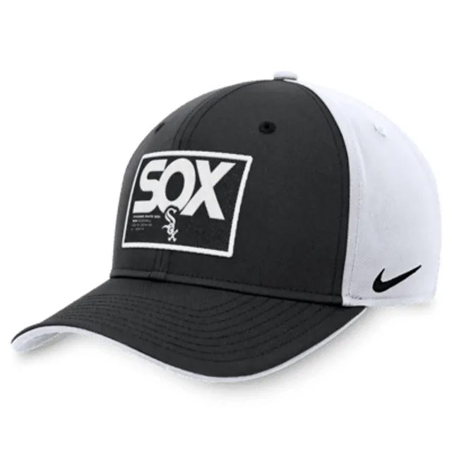 Boston Red Sox Classic99 Men's Nike Dri-FIT MLB Adjustable Hat.