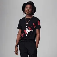 Jordan Big Kids' T-Shirt. Nike.com