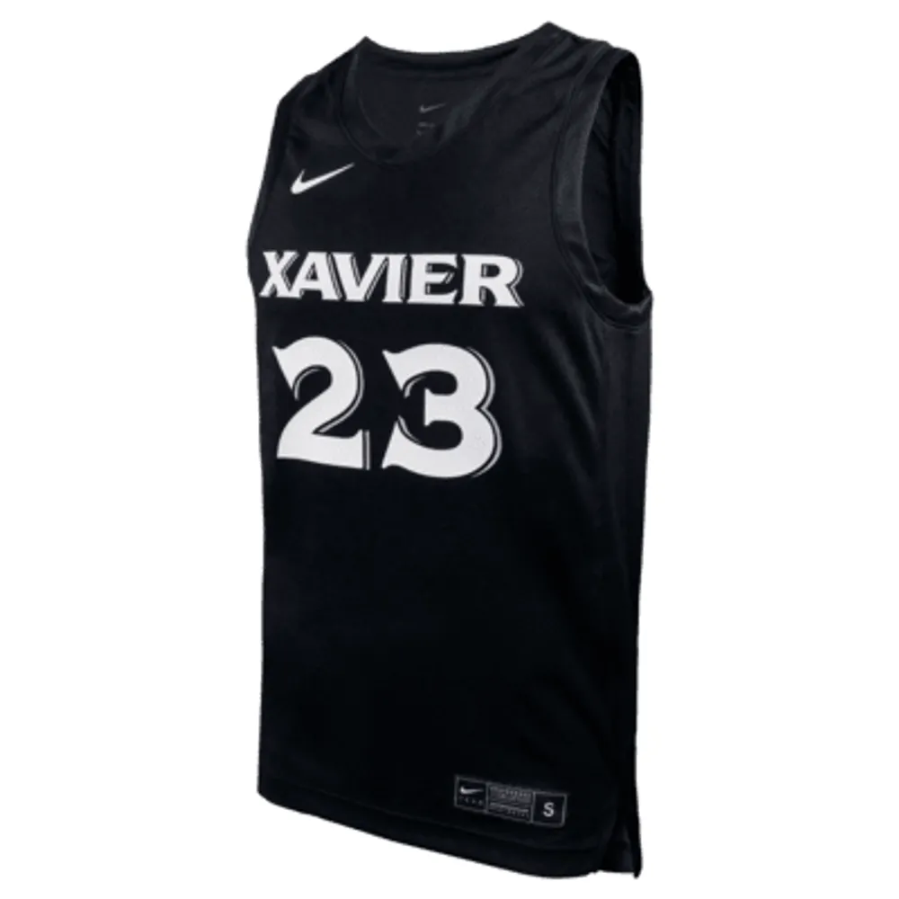 Nike Men's College Dri-Fit (Georgia) Replica Basketball Jersey in White, Size: Large | DN4843-101