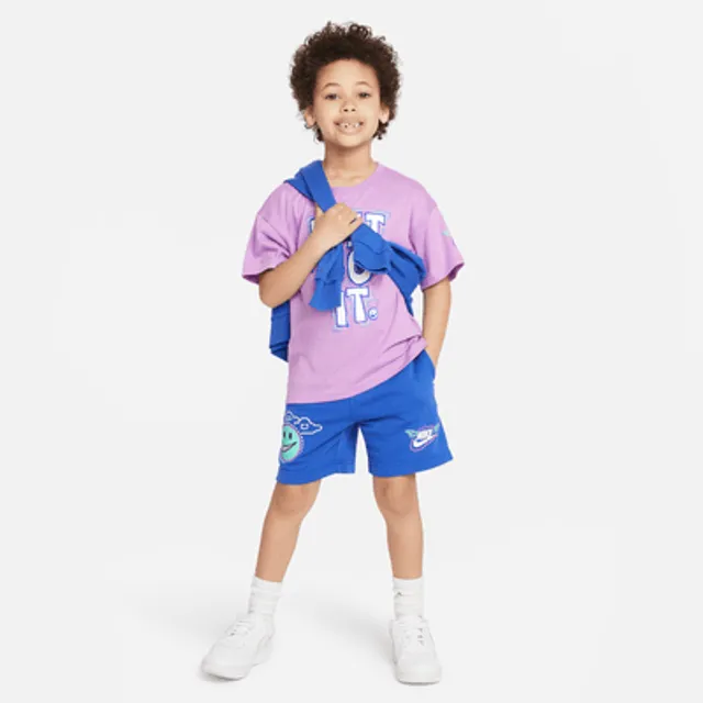 T-shirt Nike Sportswear « Art of Play » Relaxed Graphic Tee pour enfant.  Nike FR