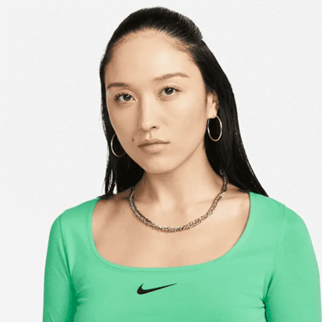 Nike Sportswear Women's Long-Sleeve Crop Top