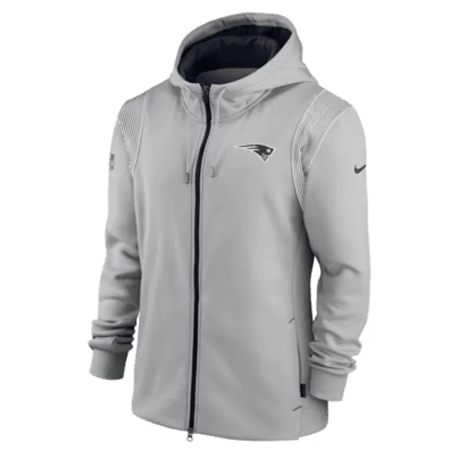 Nike New England Patriots Sideline Men's Nike Dri-FIT NFL Long-Sleeve  Hooded Top. Nike.com