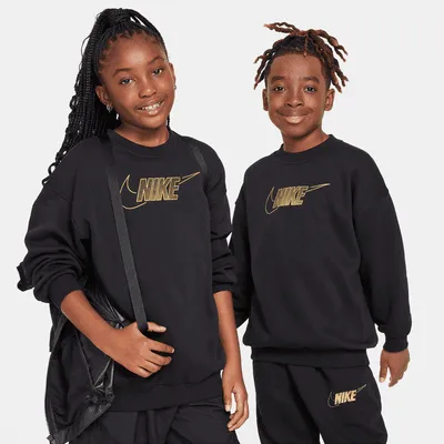 Nike Sportswear Club Fleece Big Kids' (Girls') Crew-Neck Sweatshirt. Nike.com