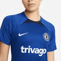 Chelsea FC Strike Women's Nike Dri-FIT Short-Sleeve Soccer Top. Nike.com