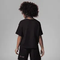 Jordan Big Kids' T-Shirt. Nike.com