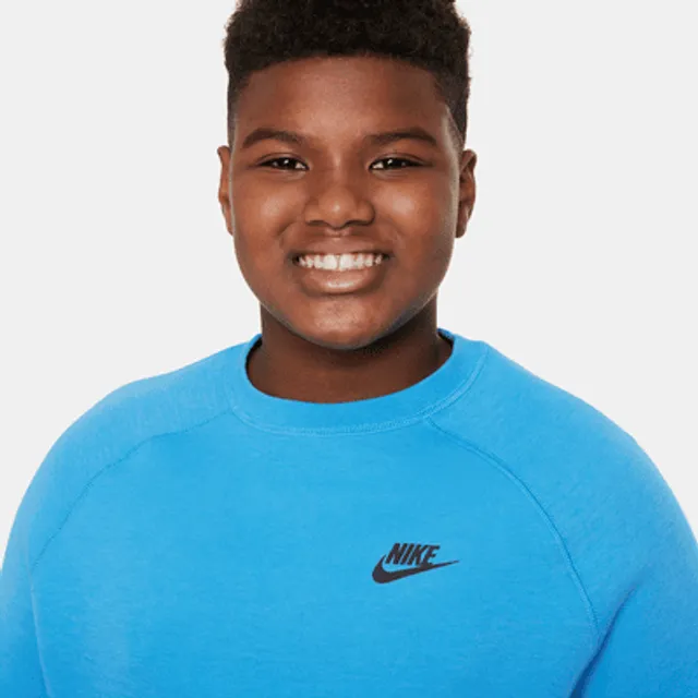 Nike Sportswear Standard Issue Big Kids' (Boys') Fleece Sweatshirt