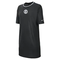 Oregon Essential Women's Nike College Dress. Nike.com