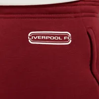 Liverpool FC Men's Nike Fleece Pants. Nike.com