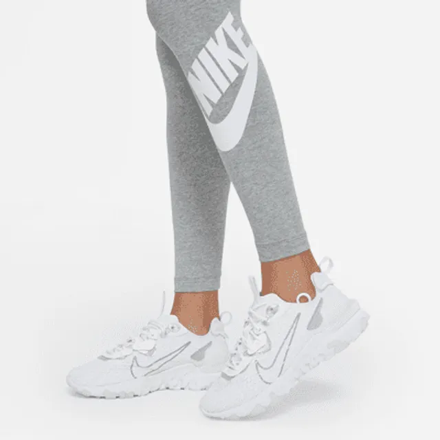 Nike Sportswear Classics Women's High-Waisted Graphic Leggings (Plus Size).  UK