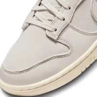 Nike Dunk Low Retro Premium Men's Shoes.