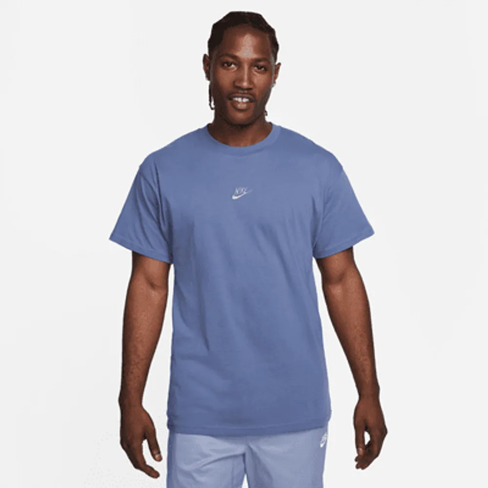 Nike Sportswear Men's T-Shirt.