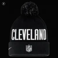 Nike RFLCTV (NFL Cleveland Browns) Men's Cuffed Beanie. Nike.com