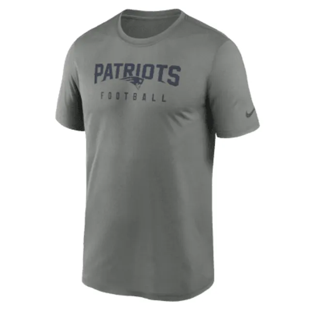 Nike Women's Dri-Fit Sideline Velocity (NFL New England Patriots) T-Shirt in Red, Size: 2XL | 00M665N8K-0BN