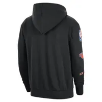 New York Knicks Courtside City Edition Men's Nike NBA Fleece Pullover Hoodie. Nike.com