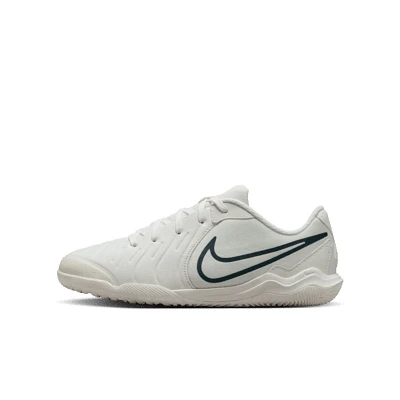 Nike Jr. Tiempo Pearl Legend 10 Academy Little/Big Kids' IC Soccer Shoes. Nike.com