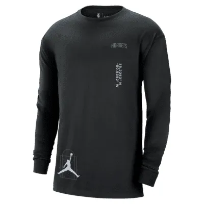 Charlotte Hornets Courtside Max90 Men's Nike NBA Long-Sleeve T-Shirt. Nike.com