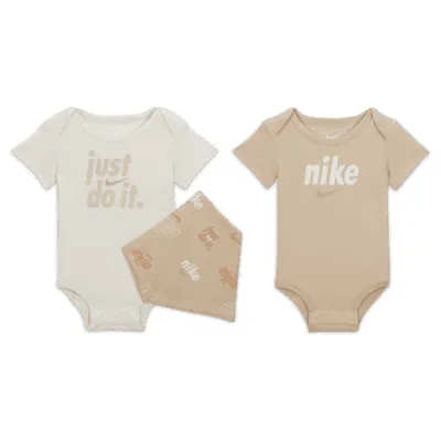 Nike E1D1 Bib and Bodysuit Set Baby Set. Nike.com