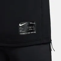 Nike A.P.S. Men's Therma-FIT ADV Versatile Crew. Nike.com