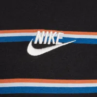 Nike Sportswear Club Men's T-Shirt. Nike.com