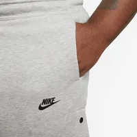 Nike Sportswear Tech Fleece Men's Loose Fit Tear-Away Pants. Nike.com