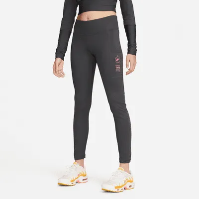 Legging de sport fonctionnel côtelé avec poches Nike Sportswear pour femme. FR