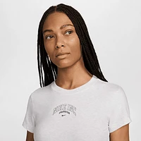 Nike Sportswear Chill Knit Women's Cropped T-Shirt. Nike.com